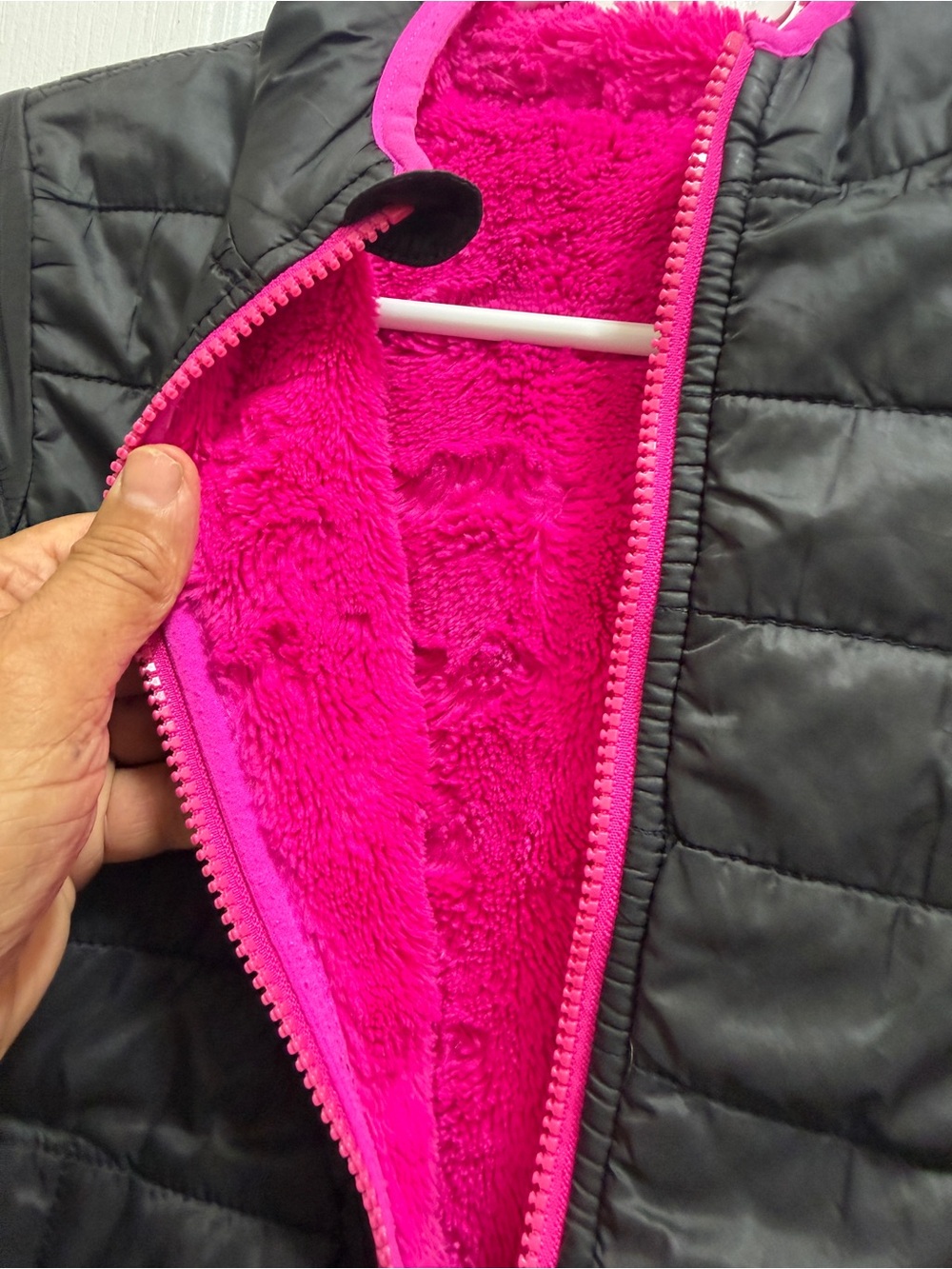 The North Face double sided Black nd hot pink Jacket with side pockets. Soft - Picture 6 of 16